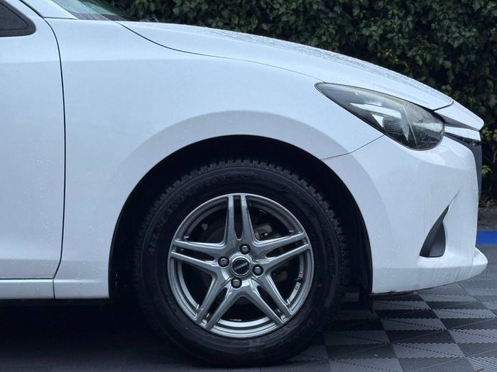 Mazda Demio 2017