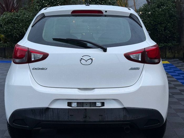 Mazda Demio 2017
