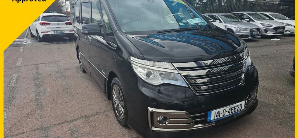 Nissan Serena 2014