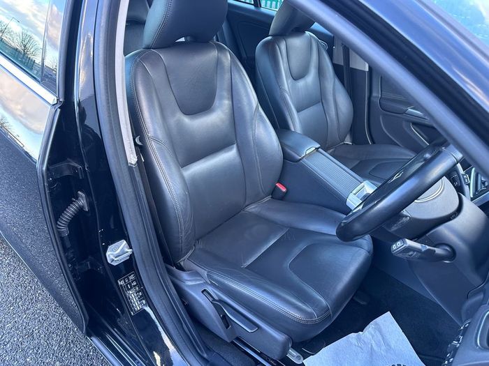 Volvo V60 2015