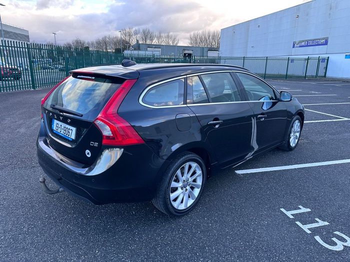 Volvo V60 2015