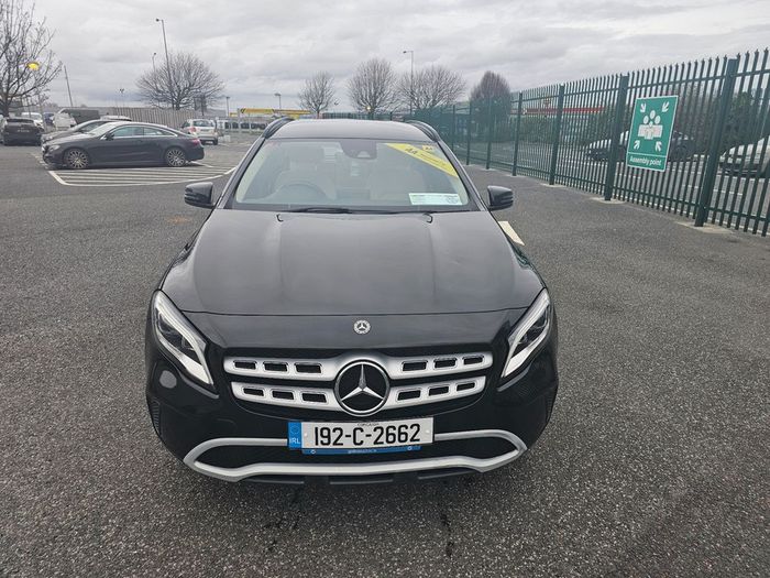 Mercedes-Benz GLA Class 2019