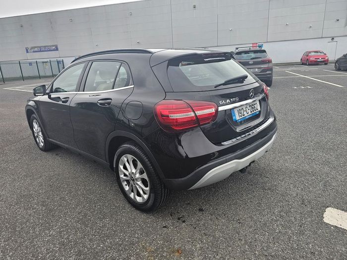 Mercedes-Benz GLA Class 2019