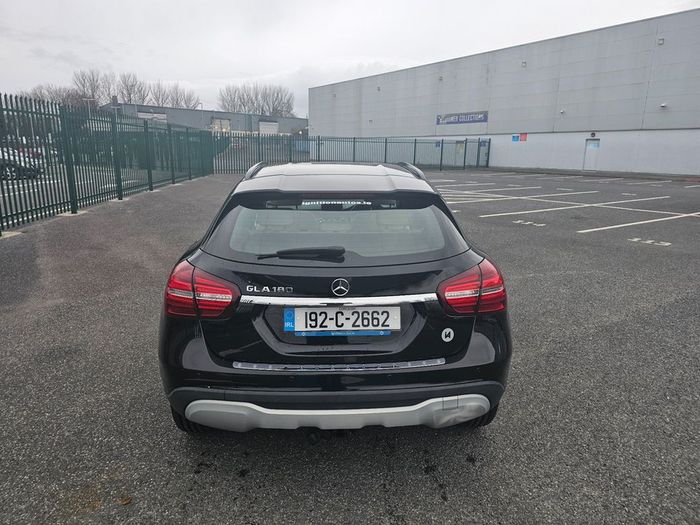 Mercedes-Benz GLA Class 2019