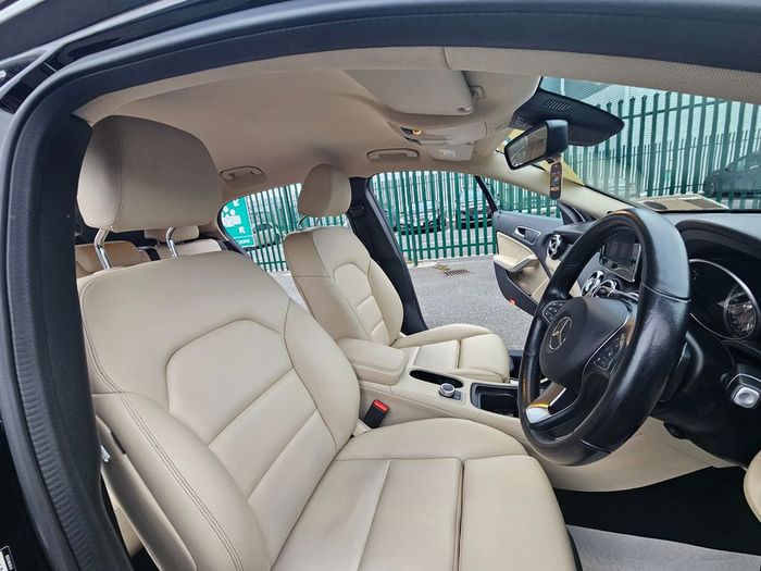Mercedes-Benz GLA Class 2019