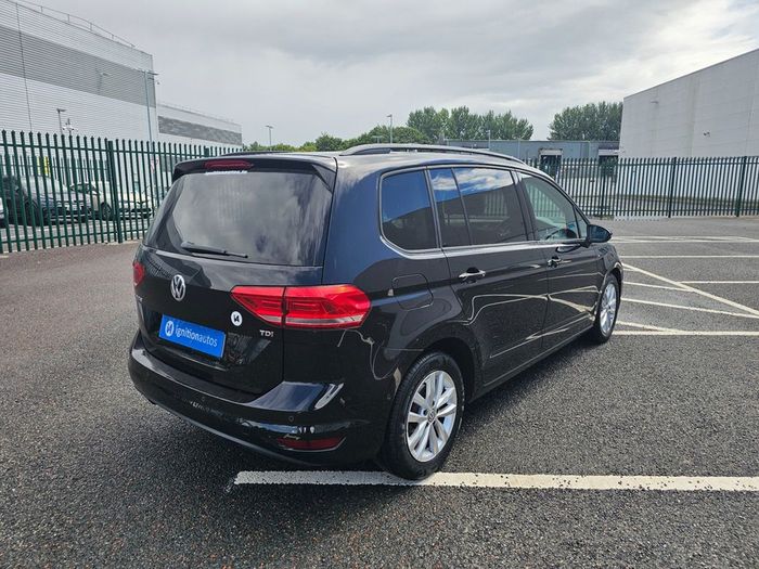 Volkswagen Touran 2016