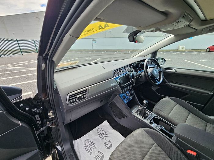 Volkswagen Touran 2016