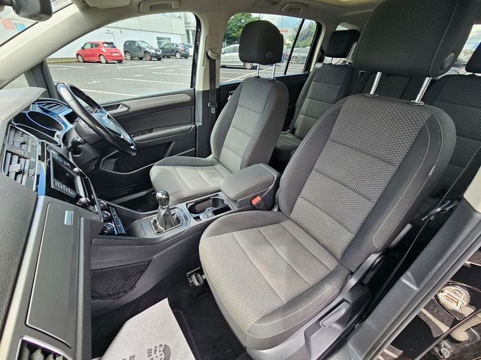 Volkswagen Touran 2016
