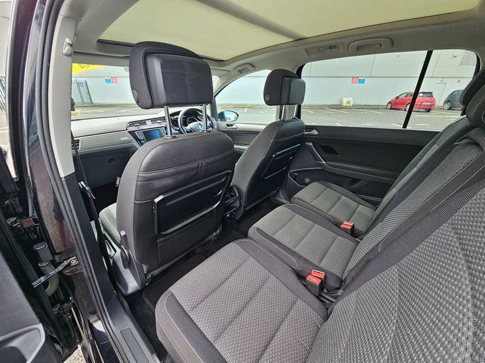 Volkswagen Touran 2016