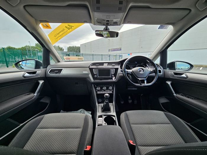 Volkswagen Touran 2016