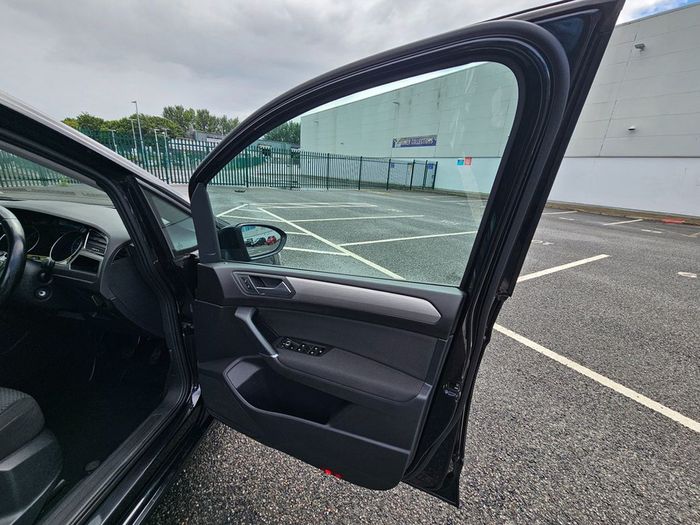 Volkswagen Touran 2016