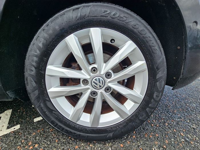 Volkswagen Touran 2016