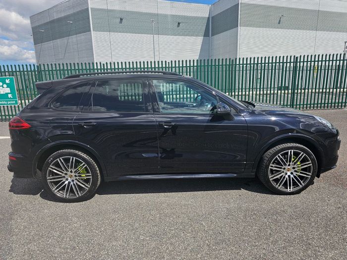Porsche Cayenne 2016
