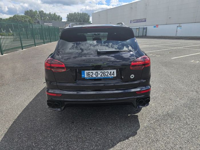 Porsche Cayenne 2016