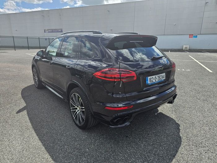 Porsche Cayenne 2016