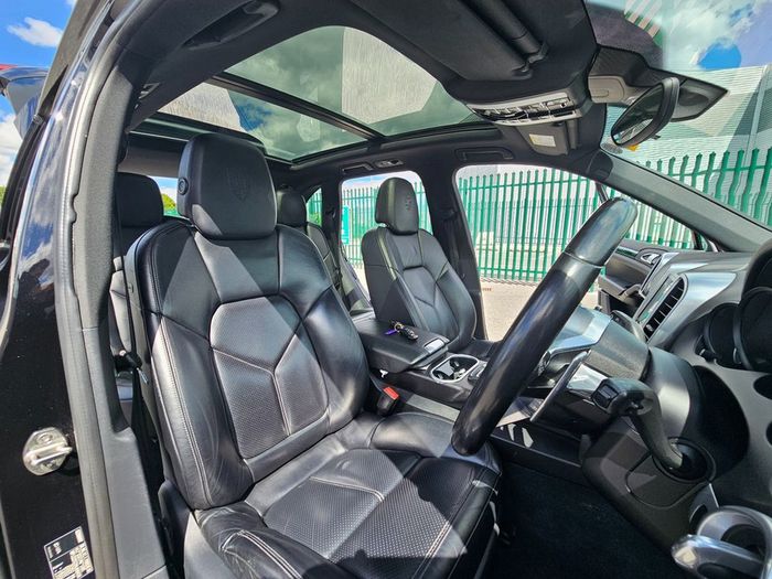 Porsche Cayenne 2016