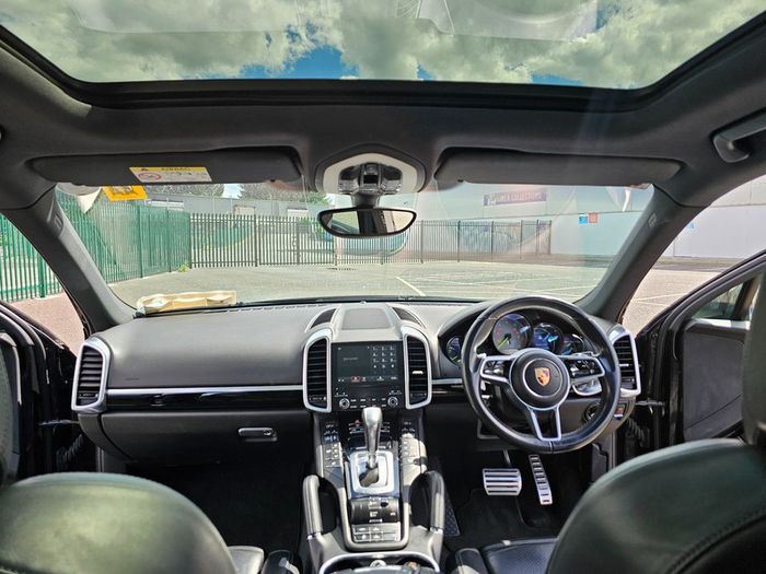 Porsche Cayenne 2016