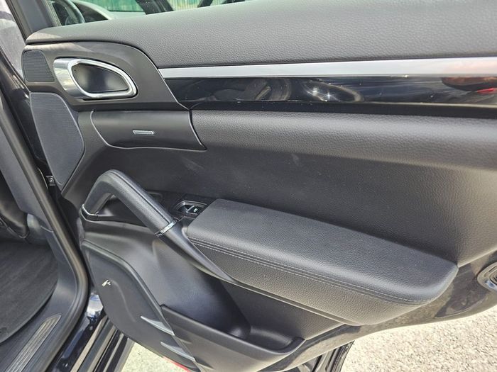 Porsche Cayenne 2016