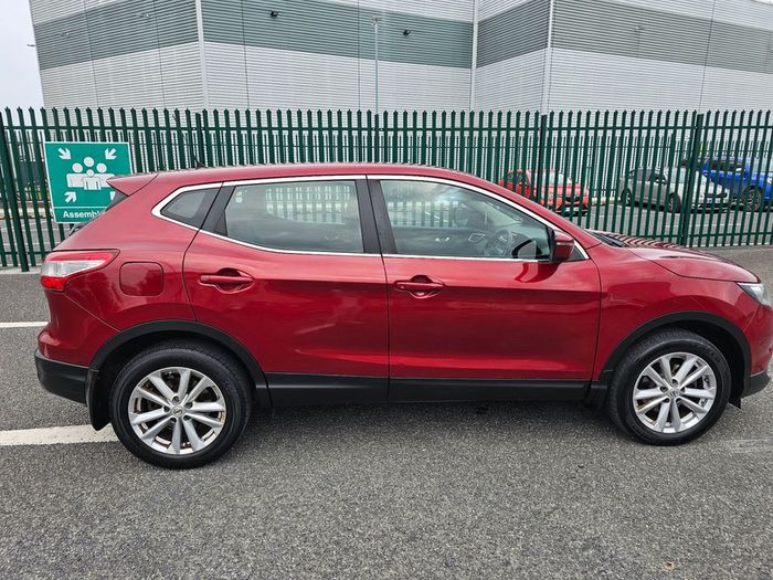 Nissan QASHQAI 2015