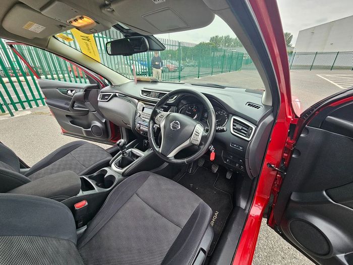 Nissan QASHQAI 2015