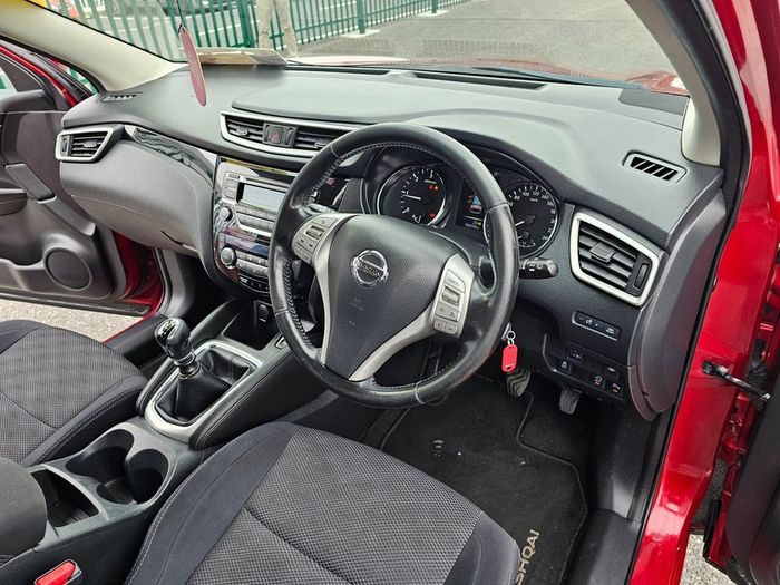 Nissan QASHQAI 2015