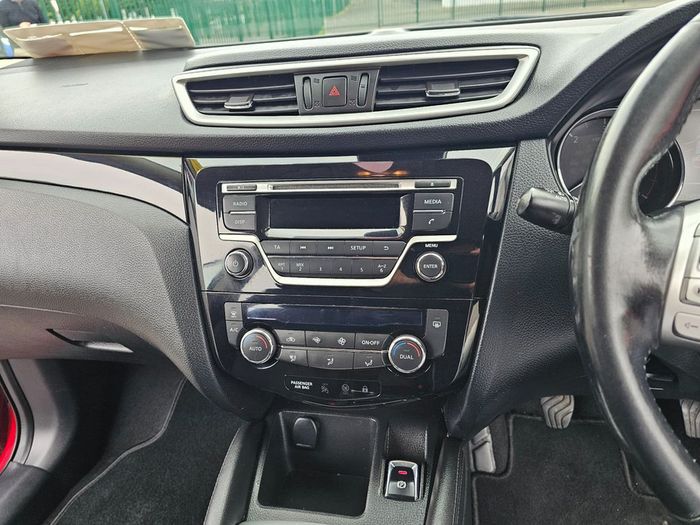 Nissan QASHQAI 2015