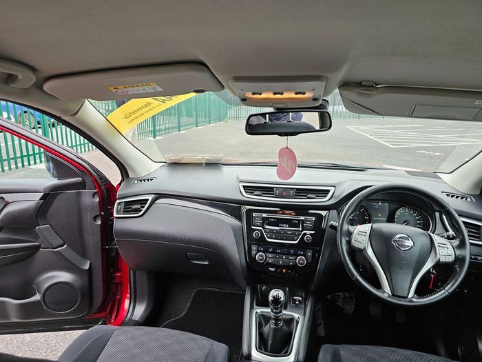 Nissan QASHQAI 2015