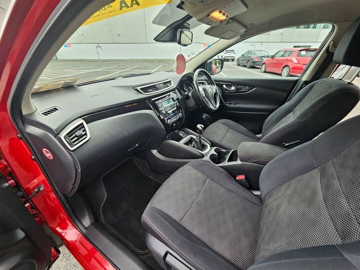 Nissan QASHQAI 2015