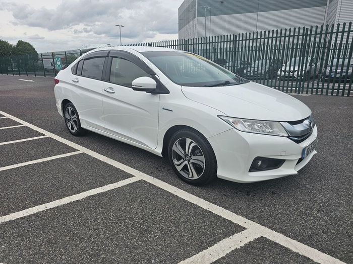 Honda Grace 2016