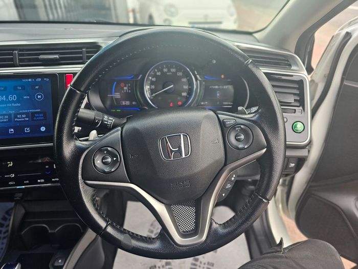 Honda Grace 2016