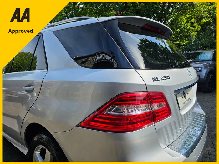 Mercedes-Benz M-Class 2012