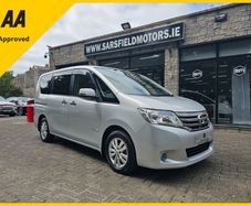 Nissan Serena 2013