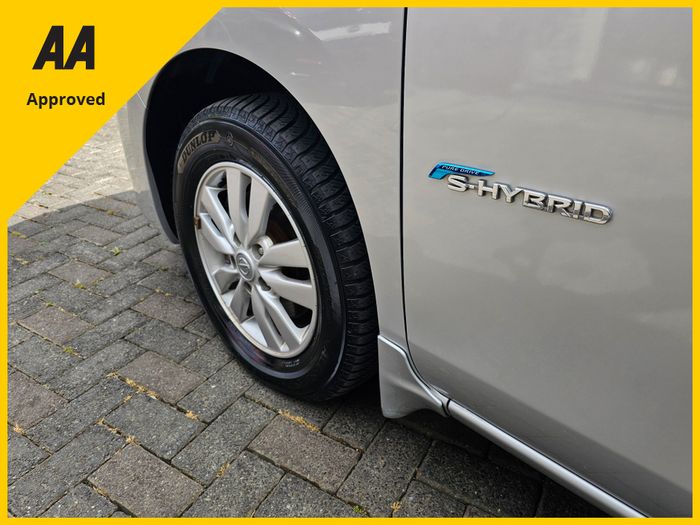 Nissan Serena 2013