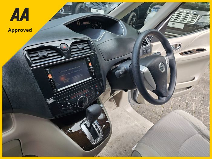 Nissan Serena 2013
