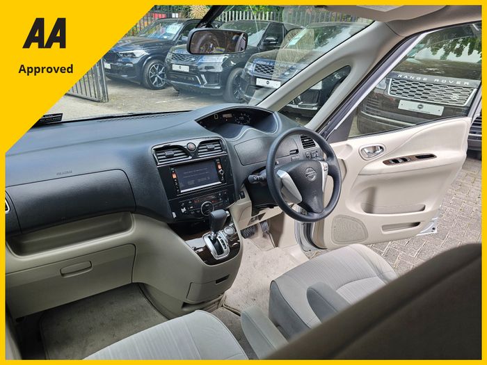 Nissan Serena 2013