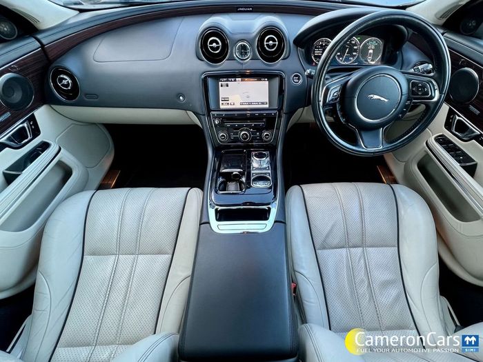 Jaguar XJ Series 2015