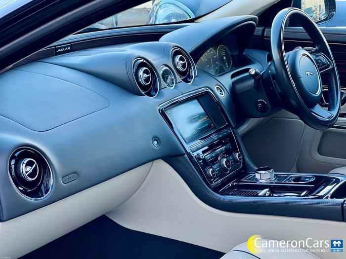 Jaguar XJ Series 2015