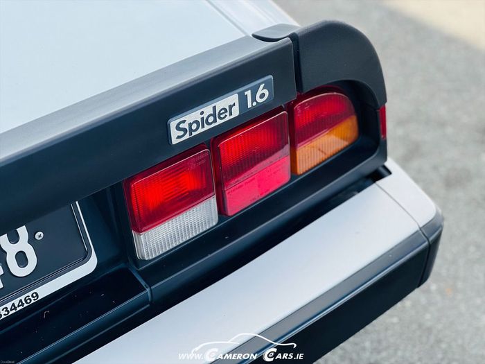 Alfa Romeo Spider 1989