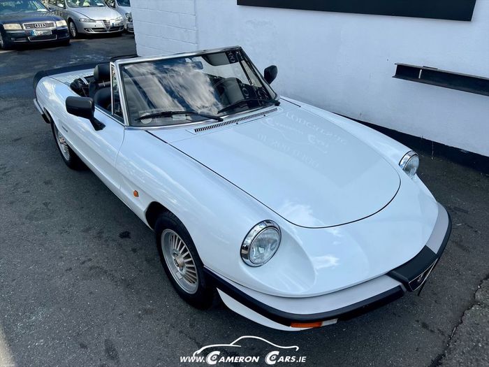 Alfa Romeo Spider 1989