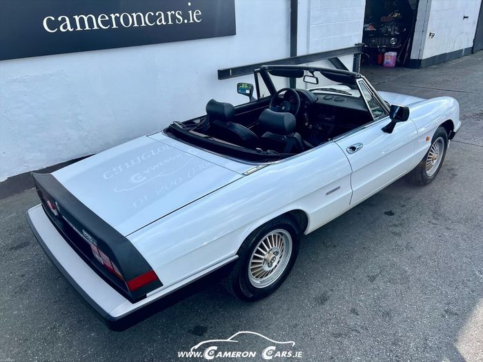 Alfa Romeo Spider 1989