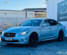 Infiniti Q70 2011