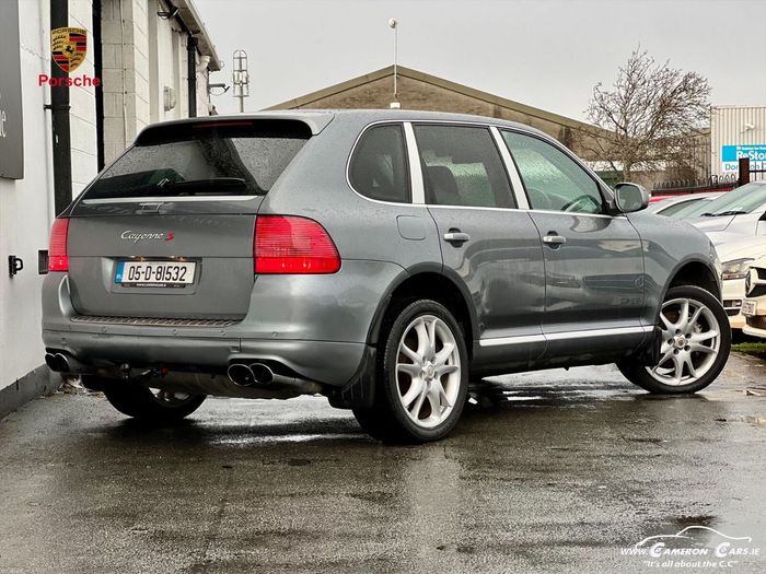 Porsche Cayenne 2005