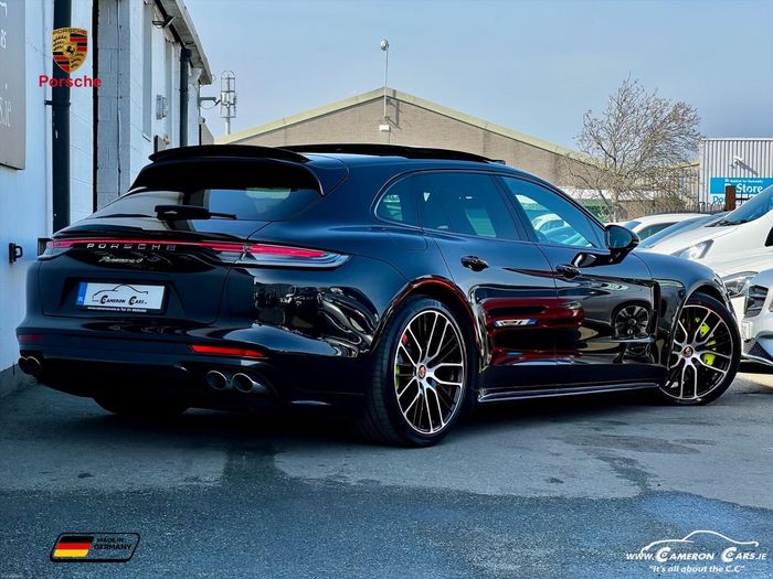 Porsche Panamera 2022