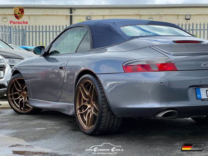 Porsche 911 2002