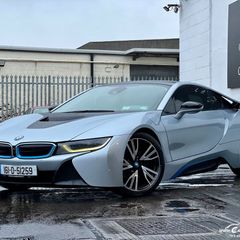 BMW i8 2016