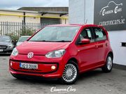 Volkswagen Up! 2014