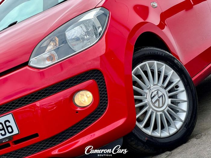 Volkswagen Up! 2014