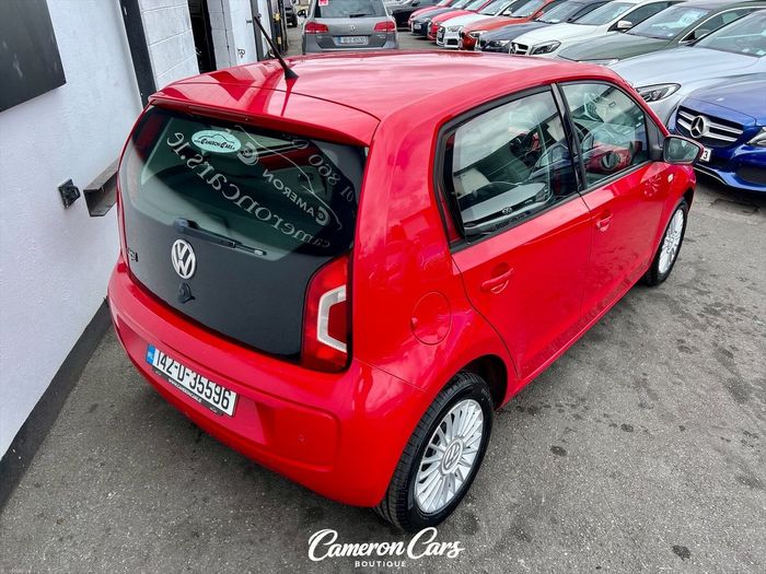 Volkswagen Up! 2014