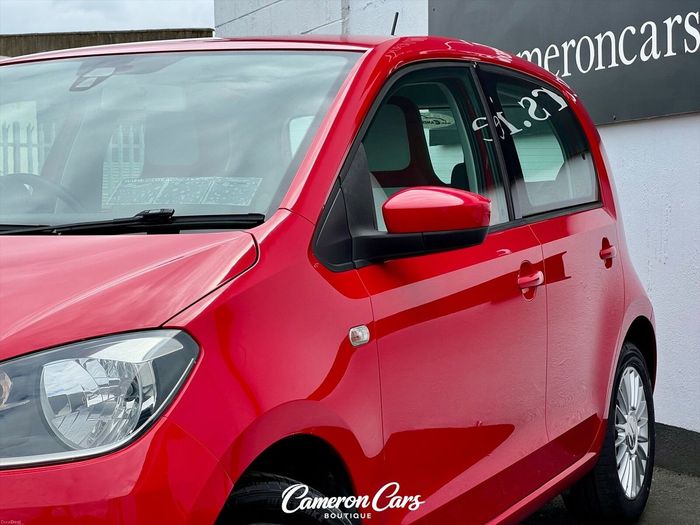 Volkswagen Up! 2014