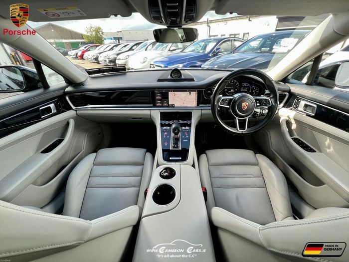 Porsche Panamera 2019